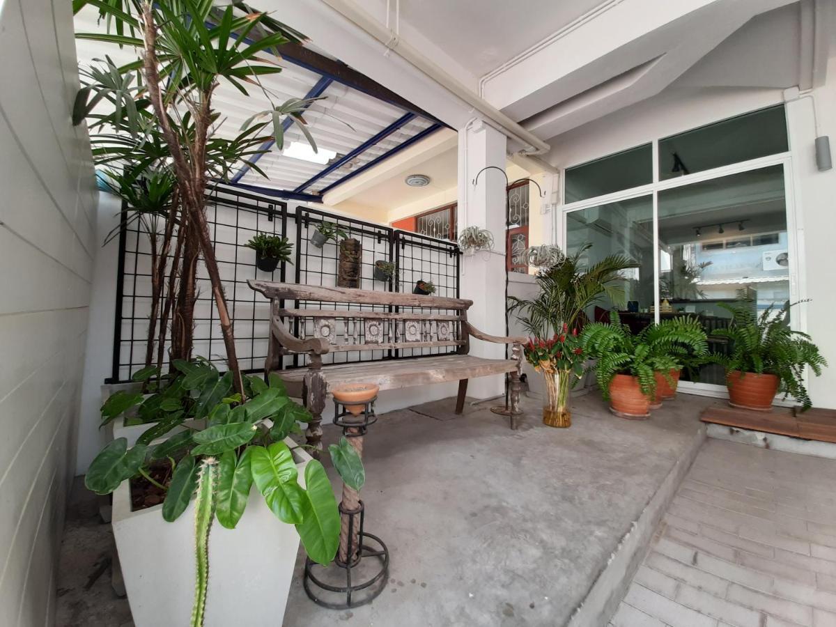 バンコク都 Pingplalee Female House Bed & Breakfast エクステリア 写真