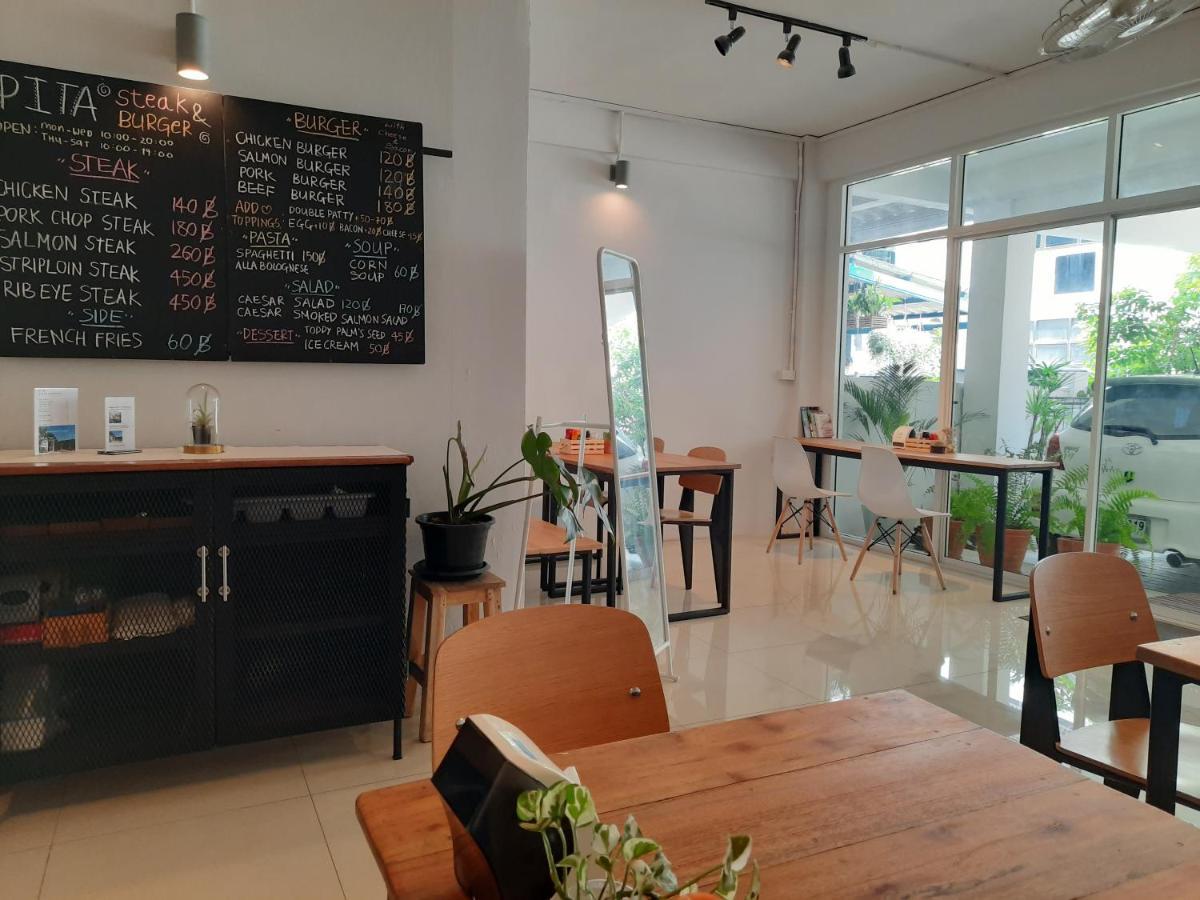 バンコク都 Pingplalee Female House Bed & Breakfast エクステリア 写真